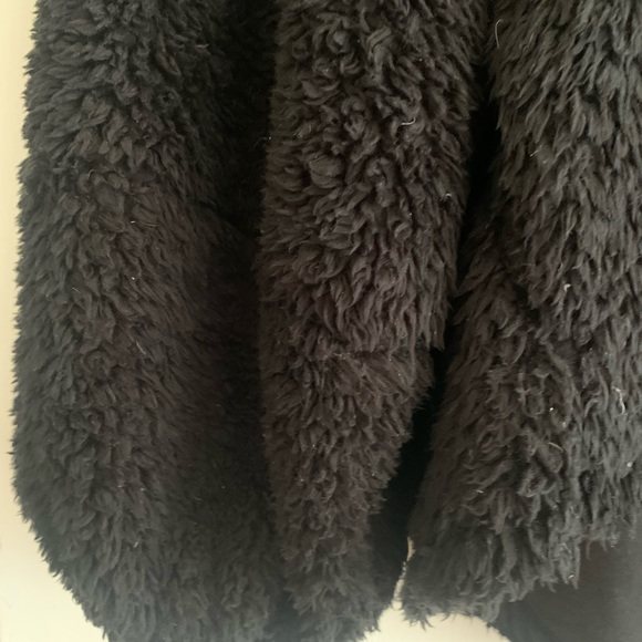 WARM RESTORE SHERPA PULLOVER- size M/L - Picture 7 of 7